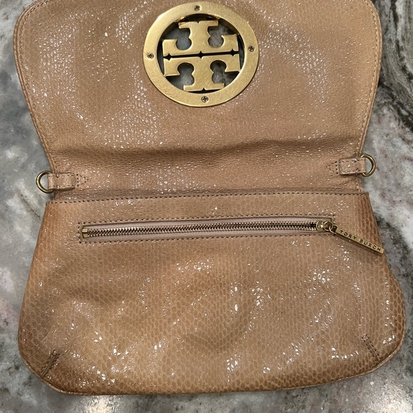Authentic Tan Tory Burch bag with dust bag. Tan Snake skin - Picture 2 of 6